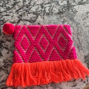 Fringe Spring beach clutch
